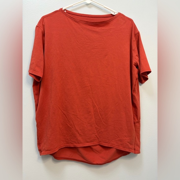 lululemon athletica Tops - lululemon athletica Red Short Sleeve Tee